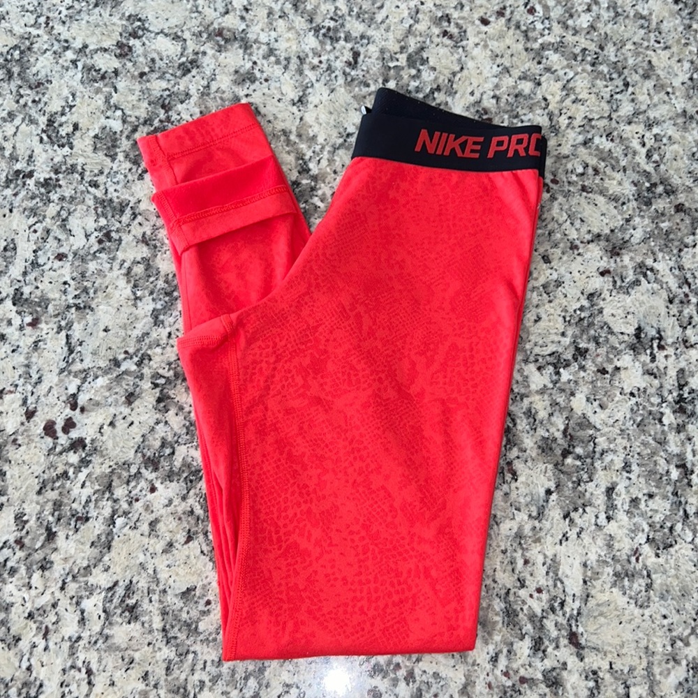 NIKE pro fleece lined leggings